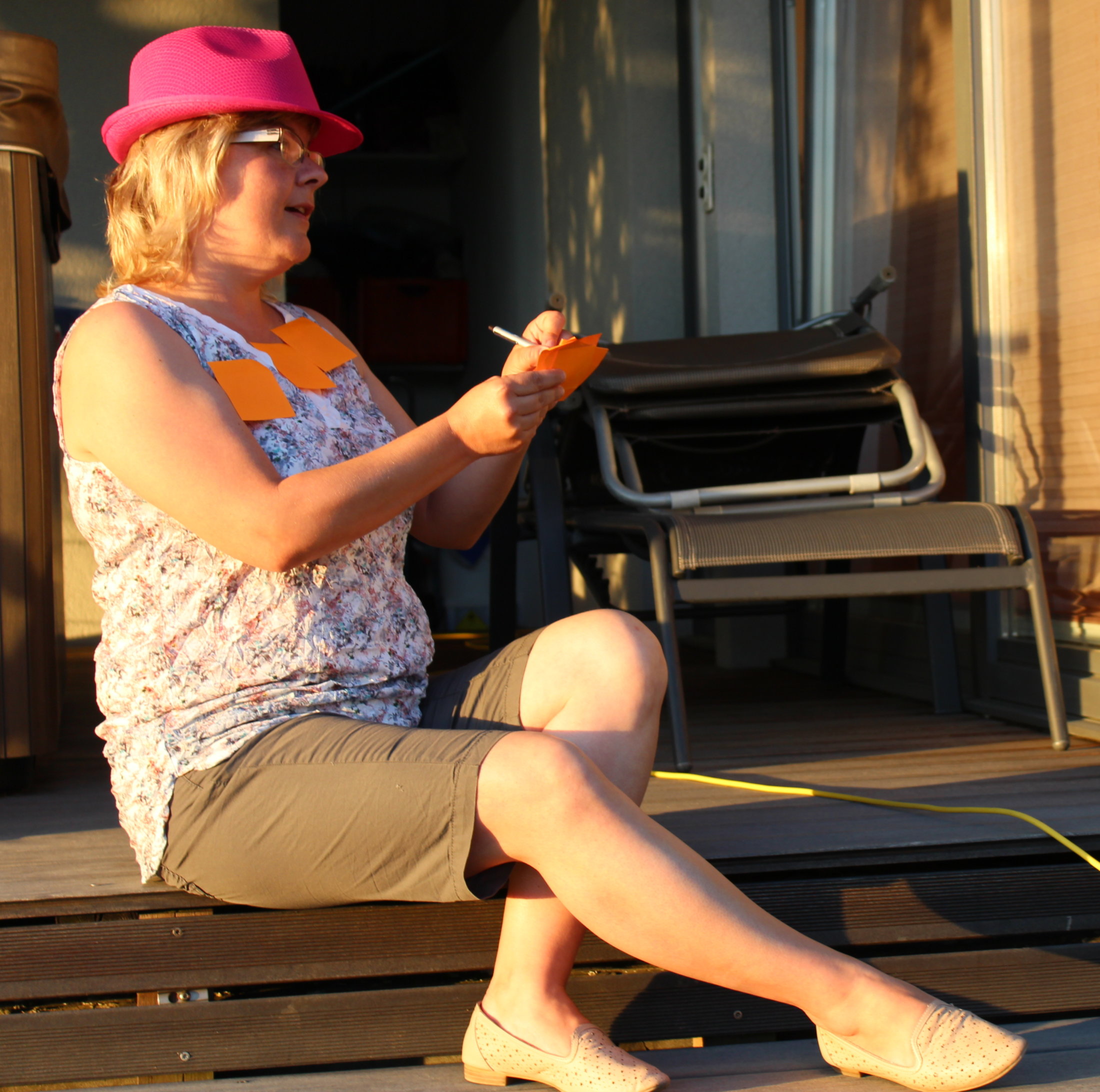 Yollande Galley, Secrétariat